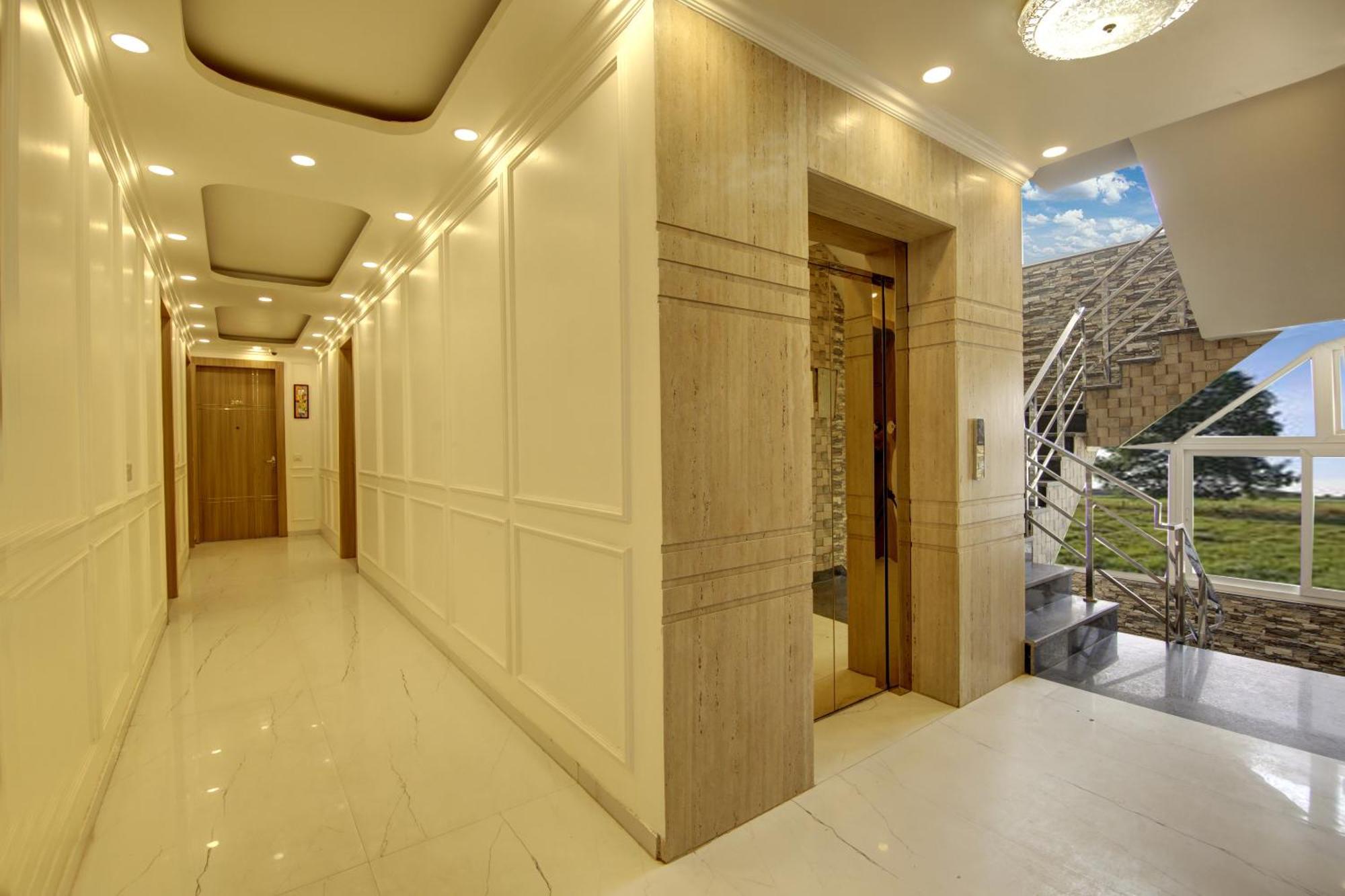 الشقق الفندقية غورغاونفي  Anandam Club House المظهر الخارجي الصورة